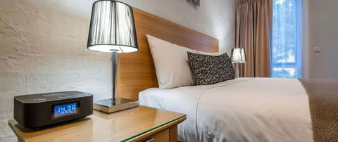 COMFORT INN COACH AND BUSHMANS - Accommodation Sunshine Coast 3