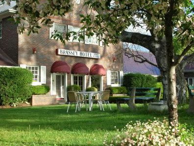 Brassey Of Canberra - Accommodation Sunshine Coast 0