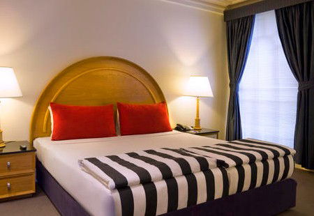 Vibe Savoy Hotel Melbourne - Accommodation Sunshine Coast 4