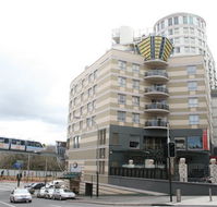 Seasons Darling Harbour - Accommodation Sunshine Coast
