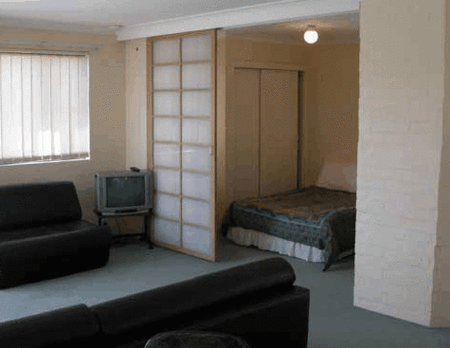 Cambridge Atrium - Accommodation Sunshine Coast 2