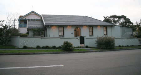 Quinton House - Accommodation Sunshine Coast