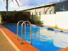 Pelican At Lakes Motel - Accommodation Sunshine Coast 2