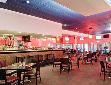 The Statesman Hotel - Accommodation Sunshine Coast 2