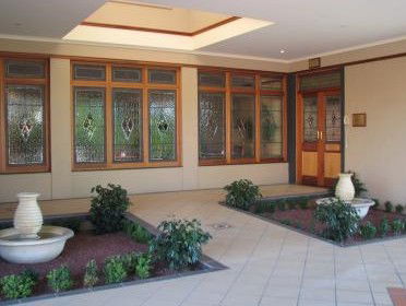 Best Western Plus All Settlers Motor Inn - Accommodation Sunshine Coast 1