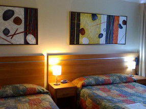 3 Sisters Motel - Accommodation Sunshine Coast 1