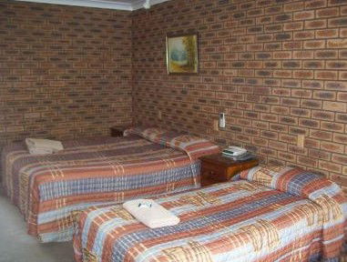 Town And Country Motor Inn Cobar - Accommodation Sunshine Coast 4