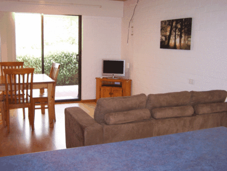 Gloucester Motel - Accommodation Sunshine Coast 2
