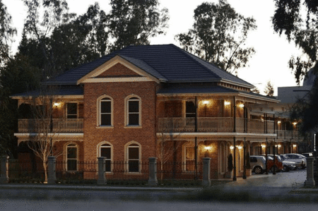 Carlyle Suites  Apartments - Accommodation Sunshine Coast
