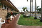 Paradise Motor Inn - Accommodation Sunshine Coast 0