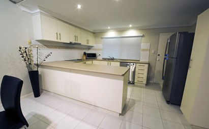 Costa Royale Beachfront Apartments - Accommodation Sunshine Coast 3