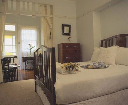 Tokelau Guest House - Accommodation Sunshine Coast 1