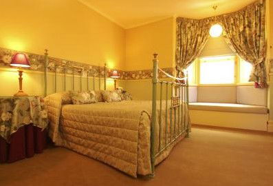 The Russell Hotel - Accommodation Sunshine Coast 0