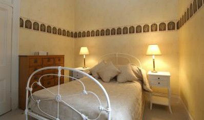The Russell Hotel - Accommodation Sunshine Coast 3