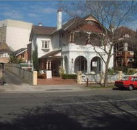 Mclaren Hotel - Accommodation Sunshine Coast