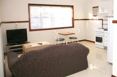 Across Country Motor Inn - Accommodation Sunshine Coast 5