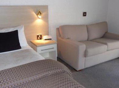 Hamiltons Townhouse Motel - Accommodation Sunshine Coast 1