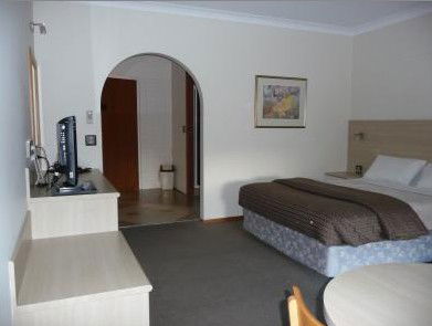 Hamiltons Townhouse Motel - Accommodation Sunshine Coast 2