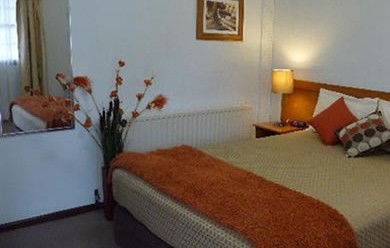 Colonial Lodge Motor Inn - Accommodation Sunshine Coast 2