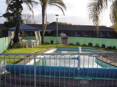 Tocumwal NSW Accommodation Sunshine Coast