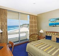 Quality Hotel Noahs on the Beach - Accommodation Sunshine Coast