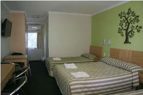 Queensgate Motel - Accommodation Sunshine Coast 2