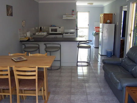 Palm Valley Motel And Holiday Units - Accommodation Sunshine Coast 2