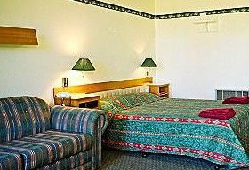 Red Chief Motel - Accommodation Sunshine Coast 2
