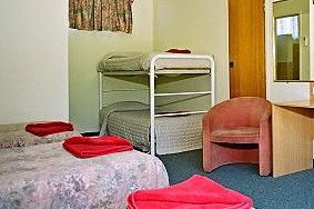Red Chief Motel - Accommodation Sunshine Coast 3