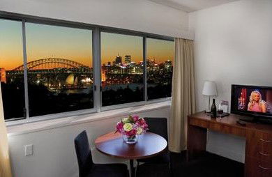 Macleay Serviced Apartment Hotel - Accommodation Sunshine Coast 0