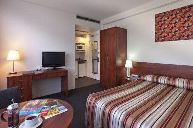 Macleay Serviced Apartment Hotel - Accommodation Sunshine Coast 1