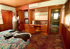 The Manly Hotel - Accommodation Sunshine Coast 3