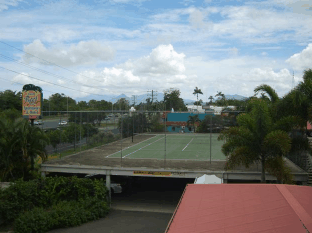 Cairns Reef Apartments And Motel - Accommodation Sunshine Coast 4