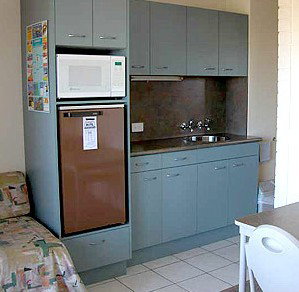 Caloundra Suncourt Motel - Accommodation Sunshine Coast 2