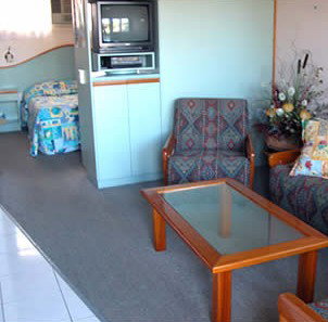 Caloundra Suncourt Motel - Accommodation Sunshine Coast 3