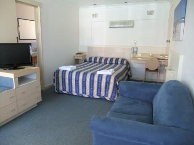 Country Comfort Cowra Countryman Motor Inn - Accommodation Sunshine Coast 2