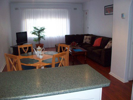 AA Madalena Court Holiday Apartments - Accommodation Sunshine Coast 2