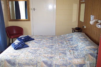 Meningies Waterfront Motel - Accommodation Sunshine Coast 2