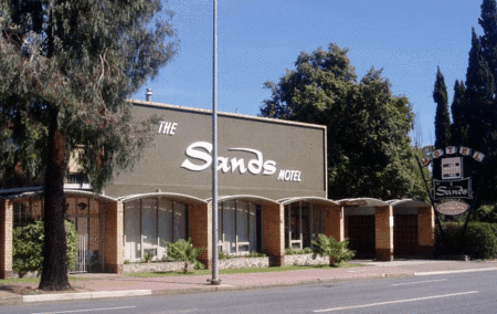 The Sands Motel - Accommodation Sunshine Coast