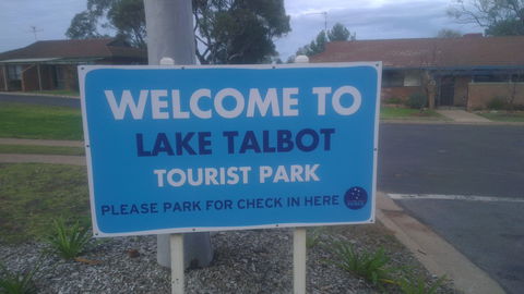 Lake Talbot Tourist Park - Accommodation Sunshine Coast 2