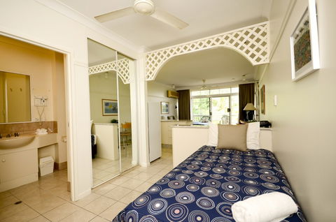 Reef Palms - Accommodation Sunshine Coast 3