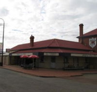 Bedford Arms Hotel - Accommodation Sunshine Coast
