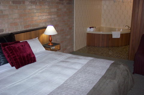 Farnham Court Motel - Accommodation Sunshine Coast 1