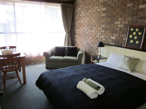 Farnham Court Motel - Accommodation Sunshine Coast 2