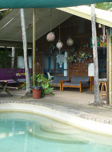 Backpackers By The Bay - Accommodation Sunshine Coast 1
