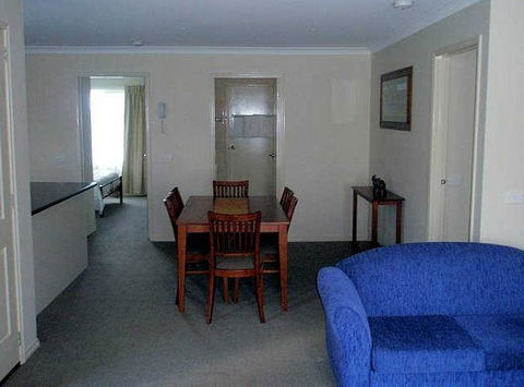 Victoria Lodge Motor Inn And Apartments - Accommodation Sunshine Coast 1
