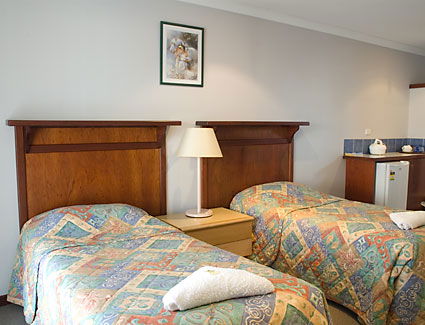 Denmark Hotel & River Rooms Motel - Accommodation Sunshine Coast 3