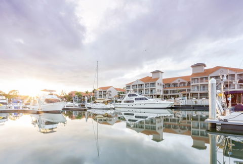Ramada Hotel Hope Harbour - Accommodation Sunshine Coast 4
