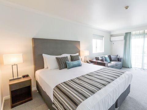 Ramada Hotel Hope Harbour - Accommodation Sunshine Coast 7