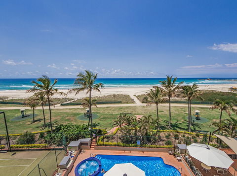 Princess Palm On The Beach - Accommodation Sunshine Coast 2